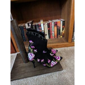 Beverly Feldman y2k black butterfly and flower embroidered suede boots sz 9 euc